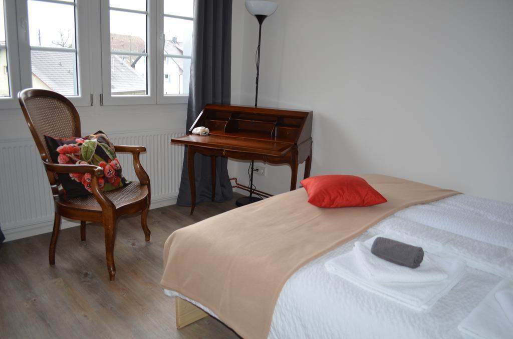Hotel "Cafe Verkehrt" - Wellcome Motorbiker, Berufsleute Und Reisende Im Schwarzwald Oberhof  Rum bild